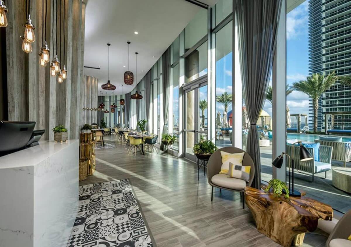 Upper Level Penthouse - Amazing Views Beach & Intracoastal Lägenhet Hollywood Exteriör bild